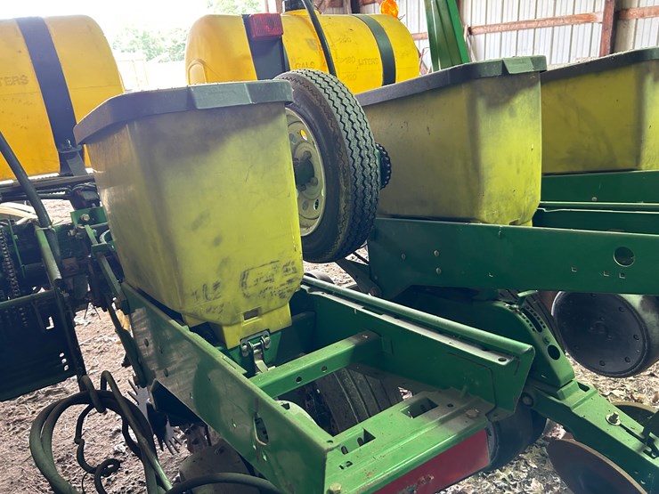 john-deere-1750-image-7