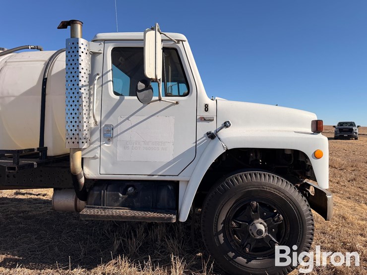 1981-international-1854s-image-11