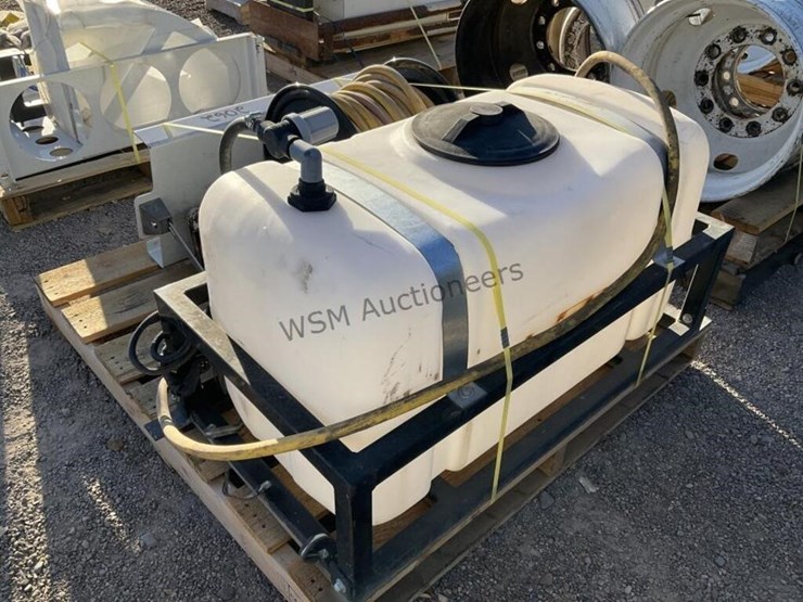 pallet-with-spray-unit-and-hose-reel-image-2