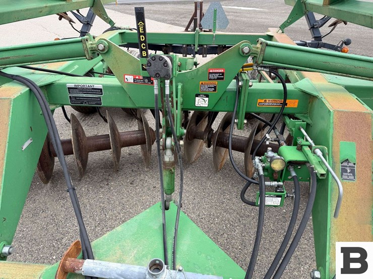 john-deere-650-image-16