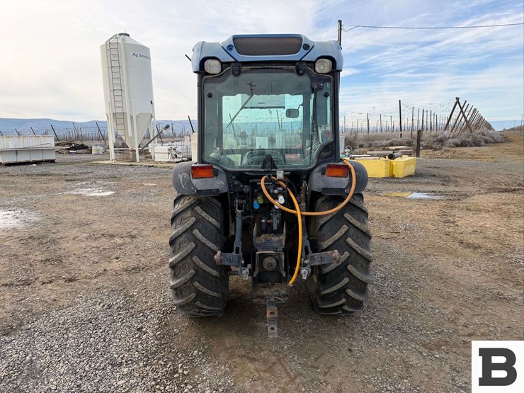 2008-new-holland-tn85fa-image-4