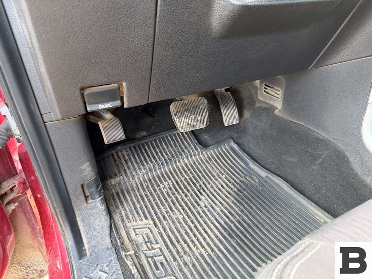 2010-ford-f150-image-28