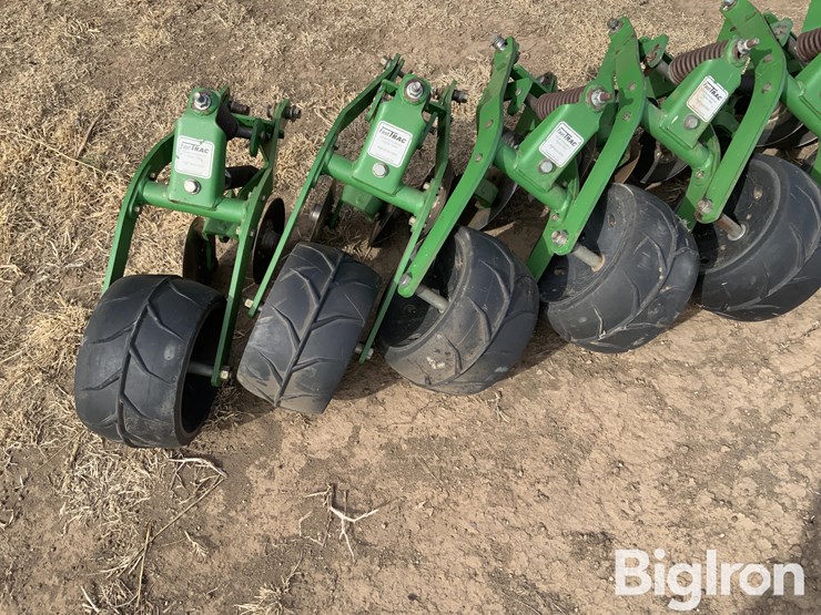 john-deere-a-image-13