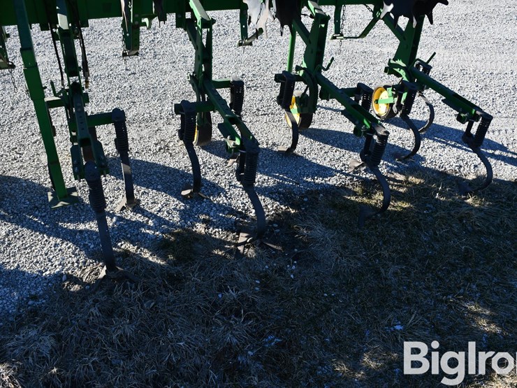 john-deere-845-image-20