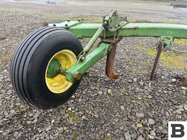 john-deere-7-image-11