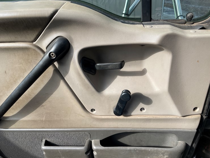 #1005-•-2003-sterling-log-truck-(has-wi-title)-(grantsburg,-wi)-image-56