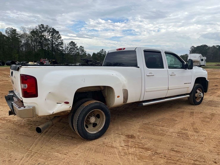 2008-chevrolet-silverado-3500-image-3