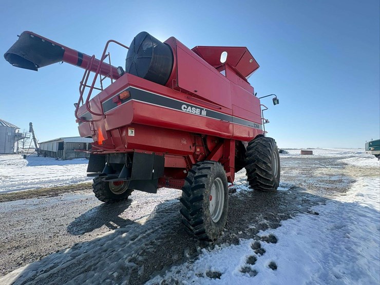 case-ih-2366-image-2