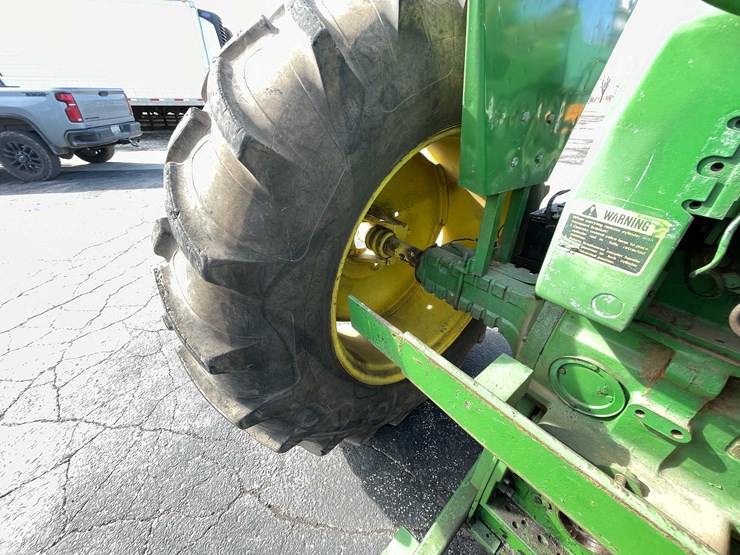 john-deere-4430-image-23