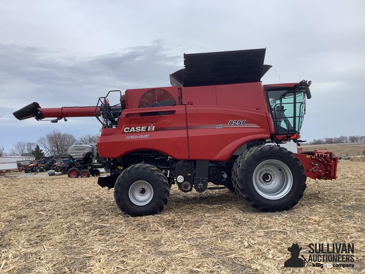 2021-case-ih-8250-image-4