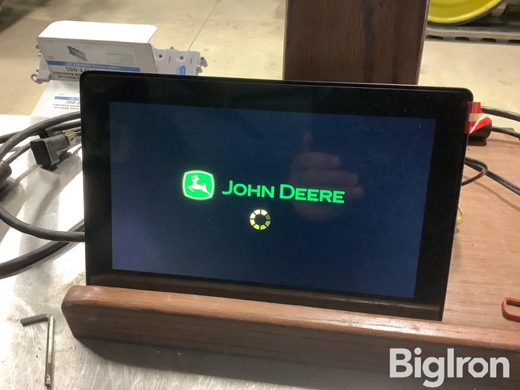 2025-john-deere-2-image-1