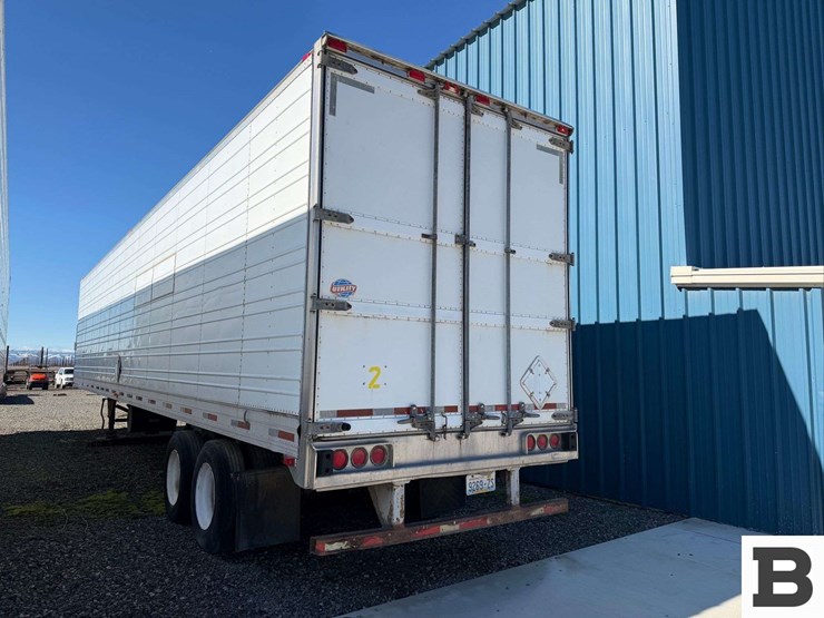 1995-utility-vs2r-image-4