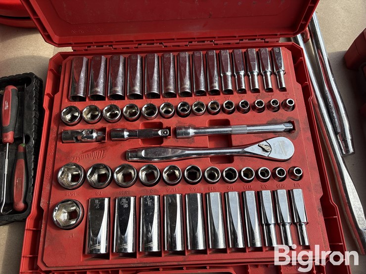 skid-of-shop-tools-image-16