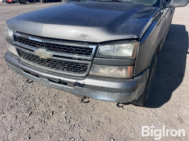 2006-chevrolet-k1500-image-18