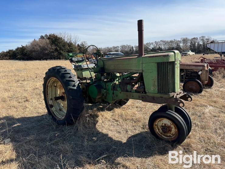 1955-john-deere-60-image-3