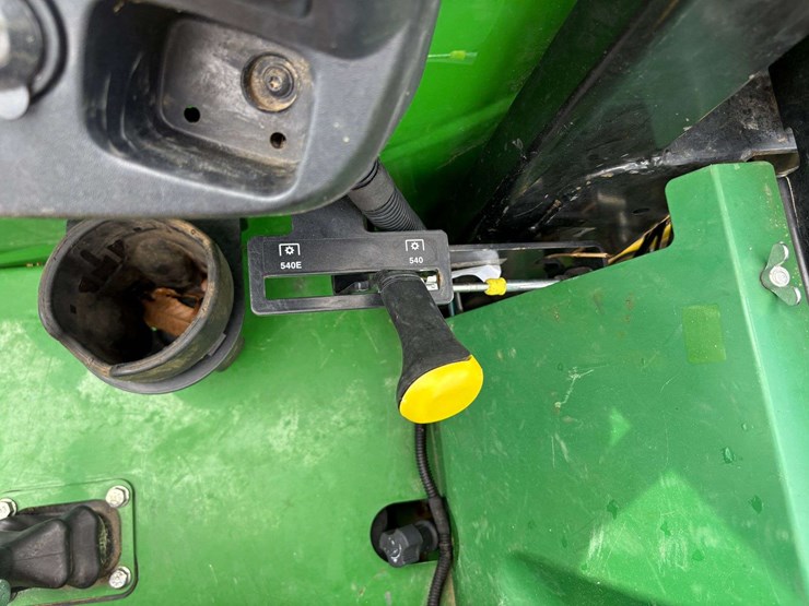 2024-john-deere-5095m-image-17