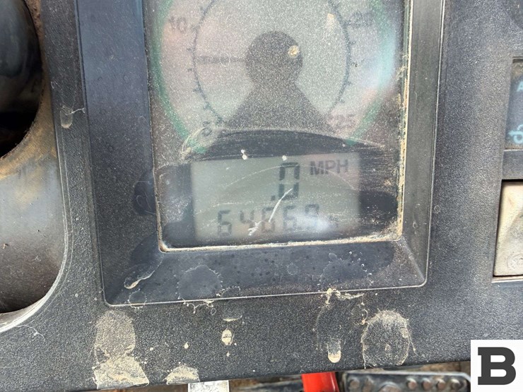 1989-john-deere-4755-image-41