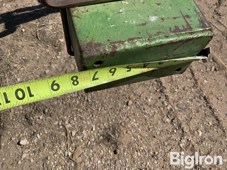 john-deere-11-image-12