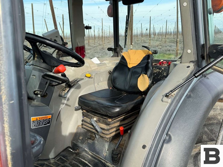 2016-kubota-m8540hd-image-23