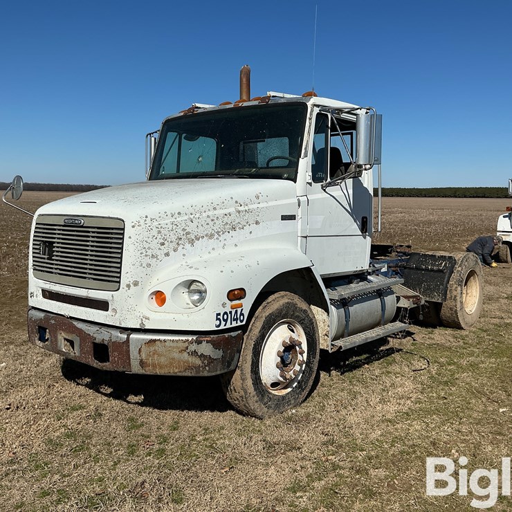 2001 FREIGHTLINER FL112