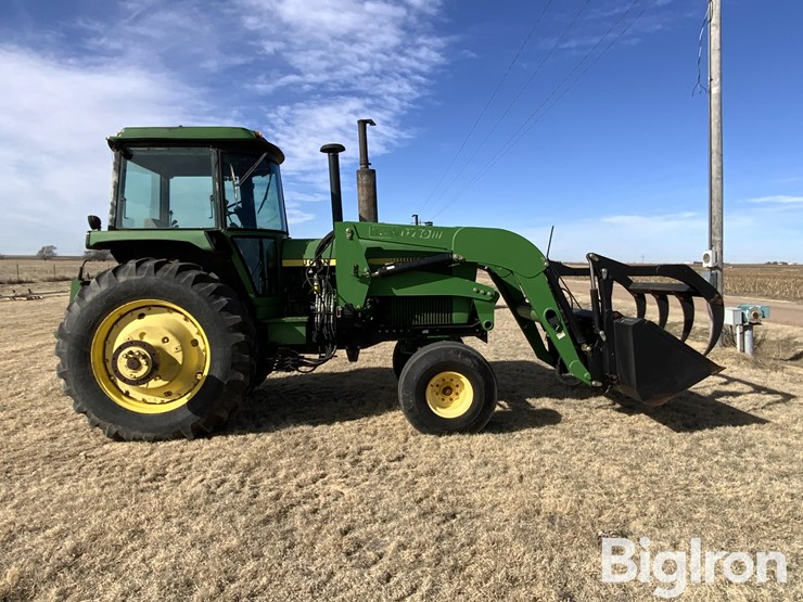 john-deere-4440-image-4
