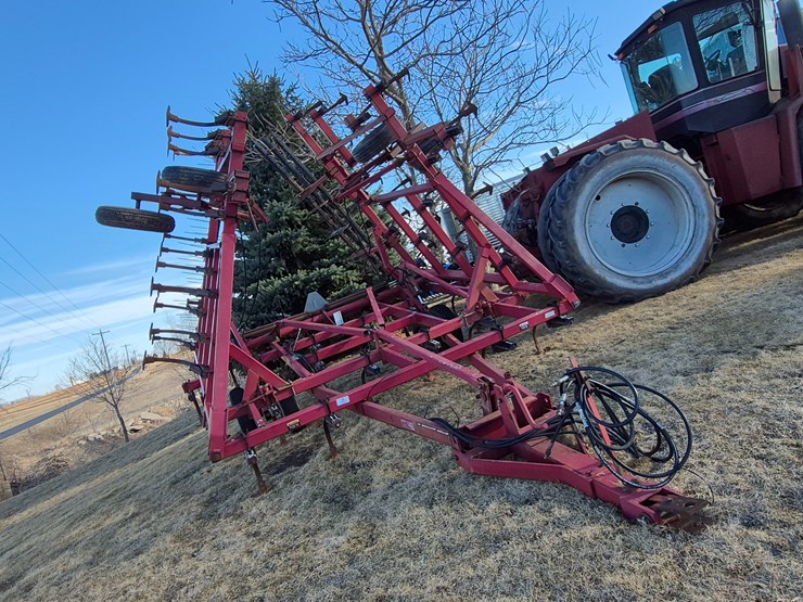 case-ih-4800-image-2