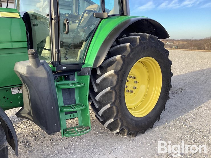 2013-john-deere-6140m-image-17