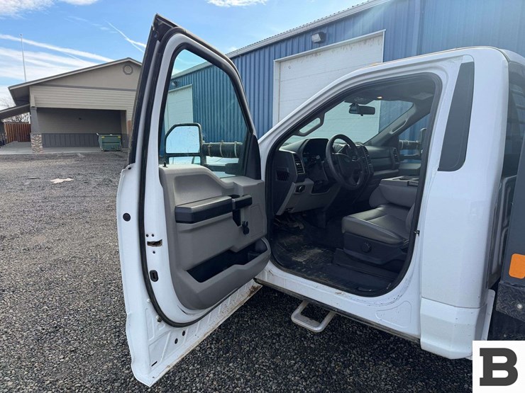 2019-ford-f350-image-19