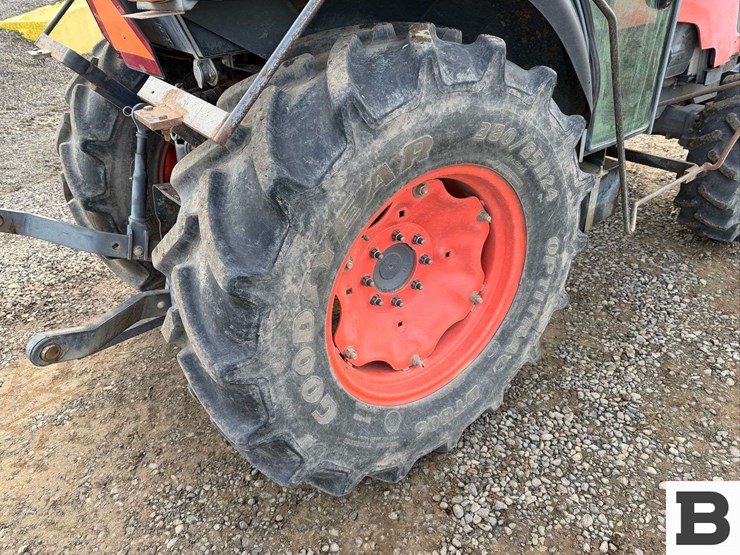 2014-kubota-m8540hd-image-20