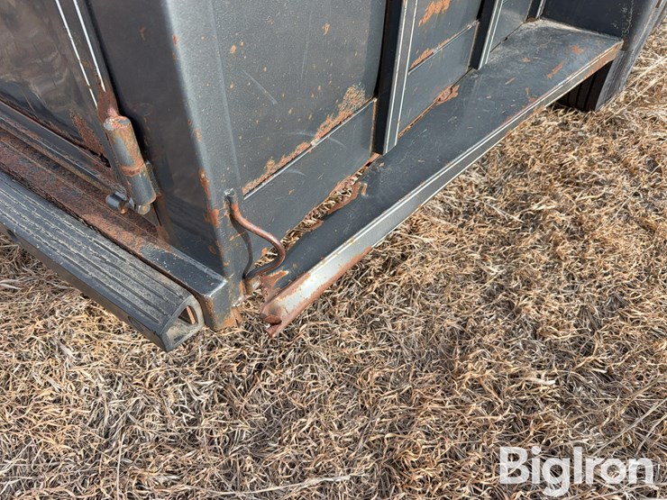 1999-titan-trailer-image-13