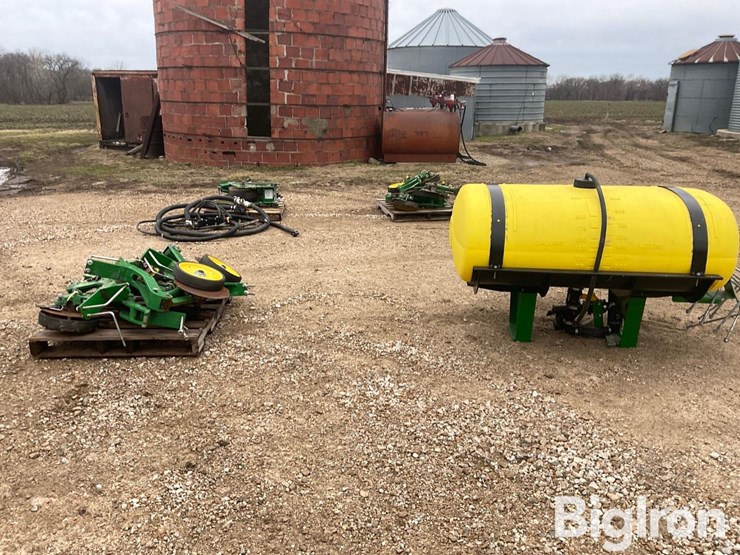 john-deere-12-image-2