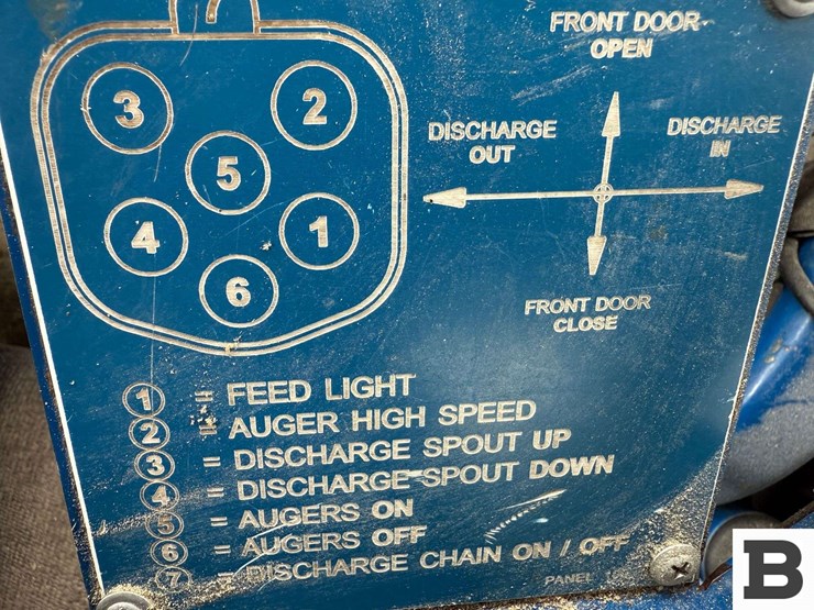 2013-kenworth-t800-image-93