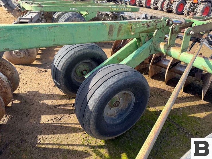 john-deere-455-image-10