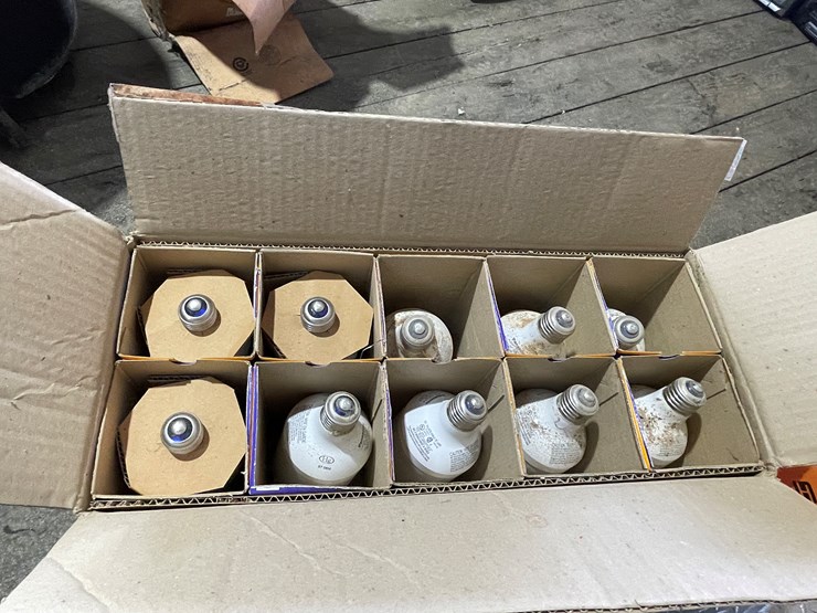 #7221-•-(3)-boxes-of-panasonic-light-capsules-image-11