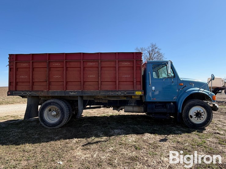 1998-international-4900-image-4