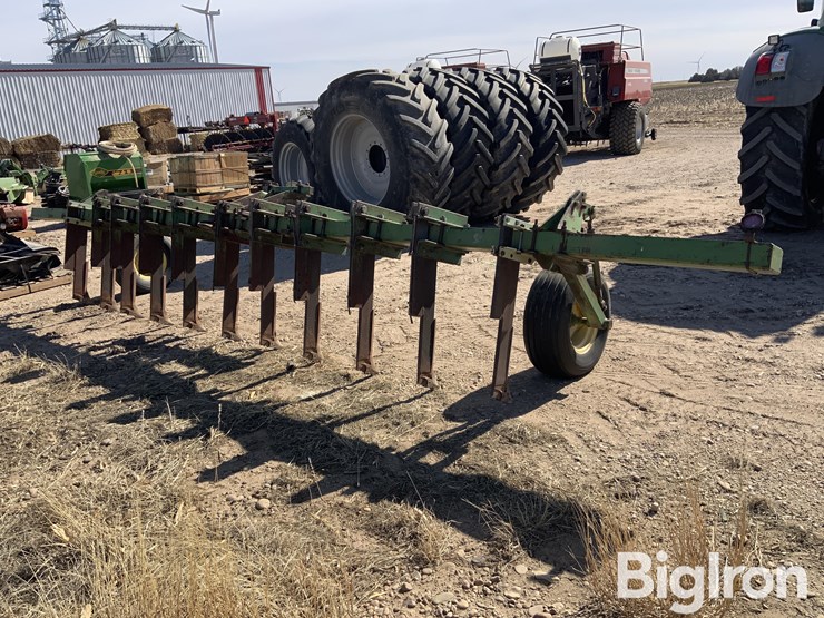 john-deere-11-image-5