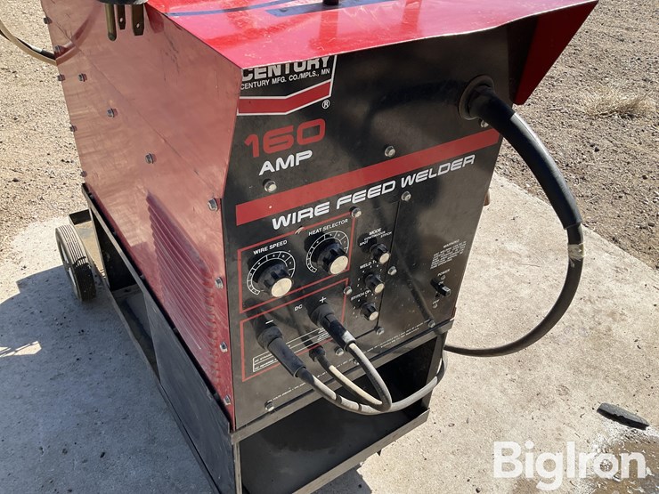 century-wire-feed-welder-image-10