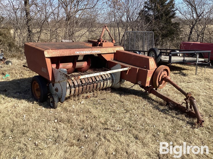 international-440-image-3