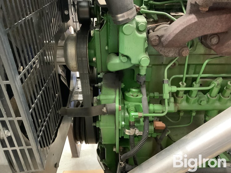 2010-john-deere-4045hf285-image-12