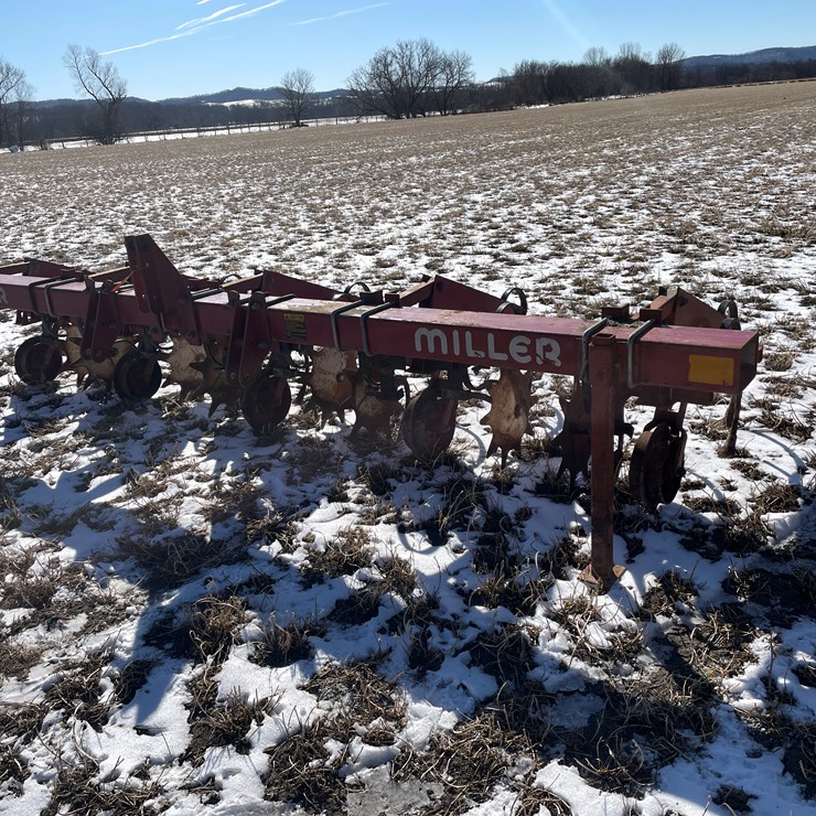 #3263 • Miller (4) Row Cultivator