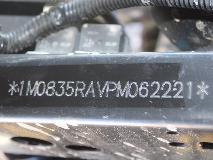 2023-john-deere-gator-image-35