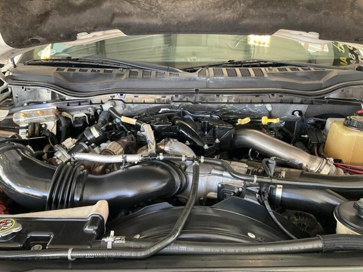 2017-ford-f550-image-10