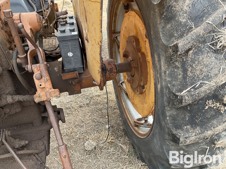 1964-minneapolis-moline-m602-image-19