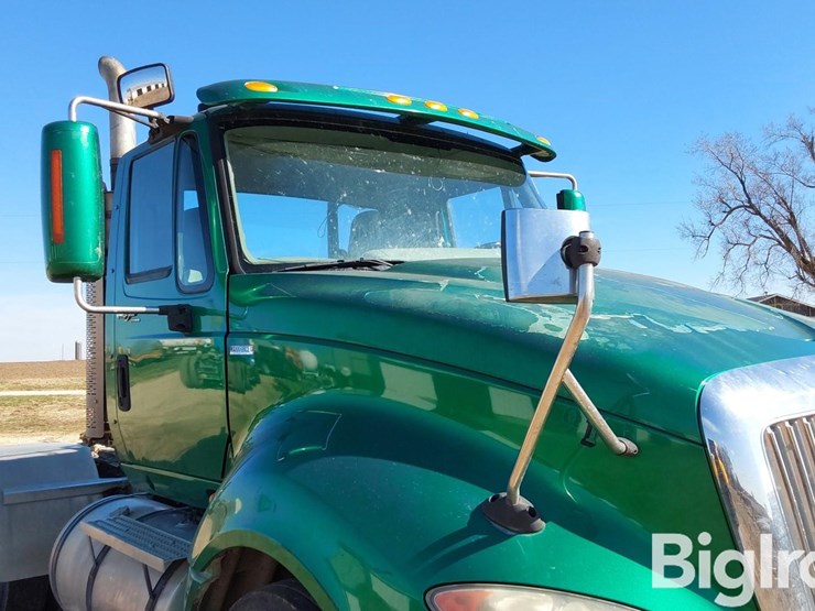 2011-international-prostar-image-14