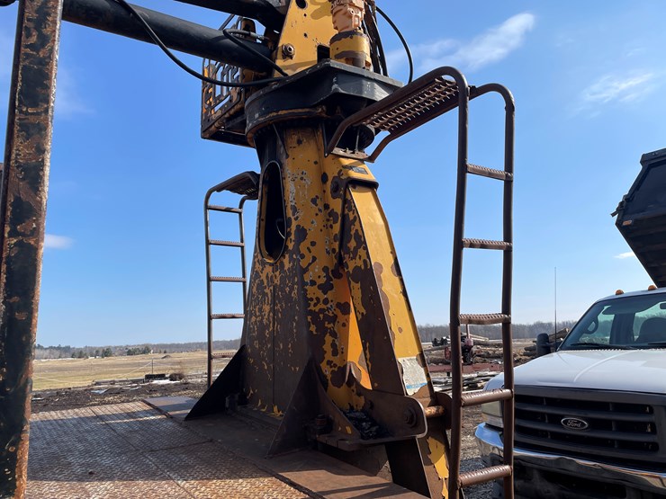 #1005-•-2003-sterling-log-truck-(has-wi-title)-(grantsburg,-wi)-image-10