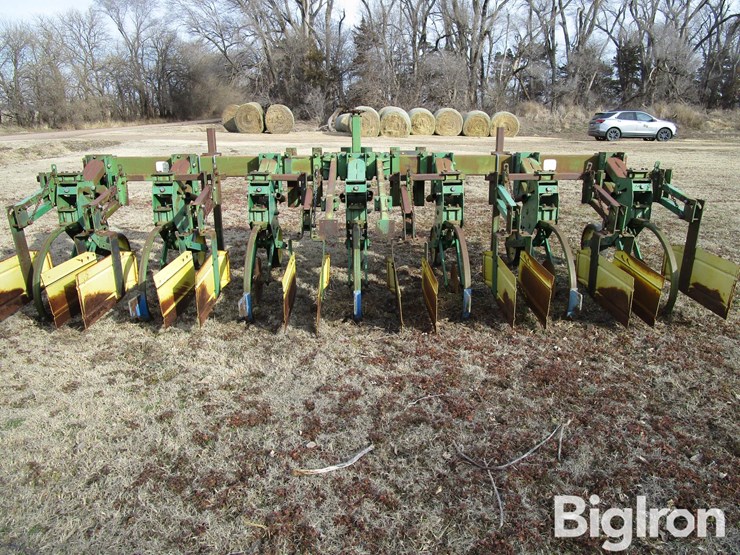 john-deere-885-image-6