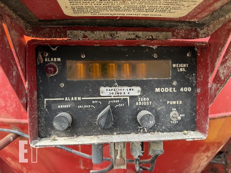 new-holland-355-image-5