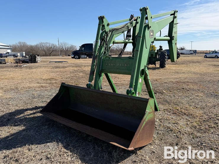 john-deere-740-image-1