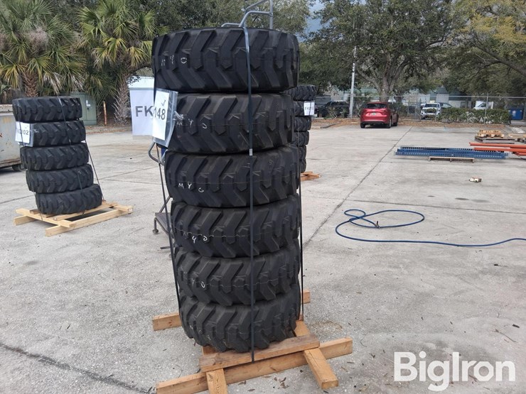 extremelift-10-16.5-tires-&-rims-image-1