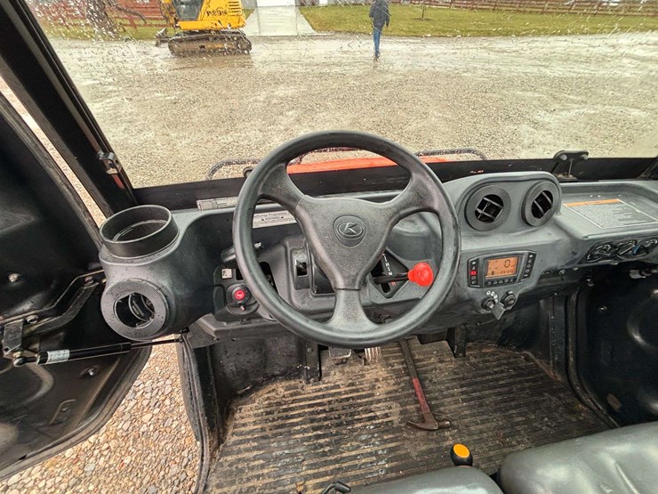 2019-kubota-rtv-x1100c-image-12